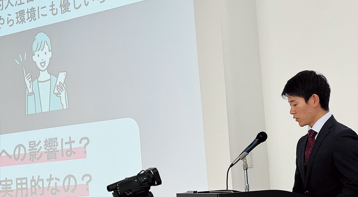 12月 卒業研究発表会（高度自動車科4年）